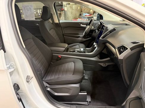 Used 2024 Ford Edge SE w/ Black Appearance Package AWD/4WD image 23