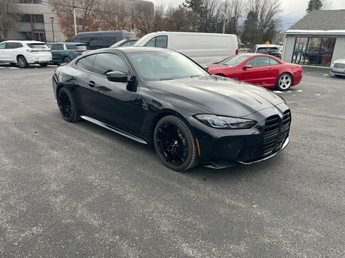 Used 2024 BMW M4 xDrive Competition image 3