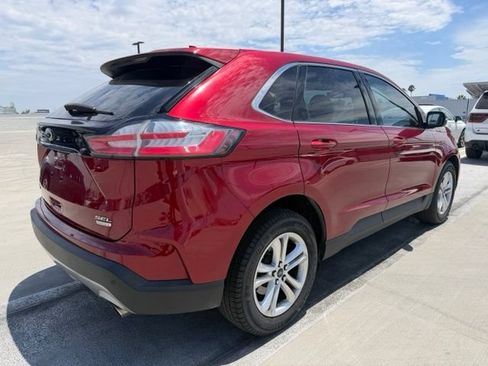 Used 2019 Ford Edge SEL w/ Equipment Group 201A FWD image 2