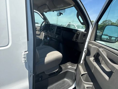 New 2026 GMC Savana 2500 w/ Driver Convenience Package RWD image 42