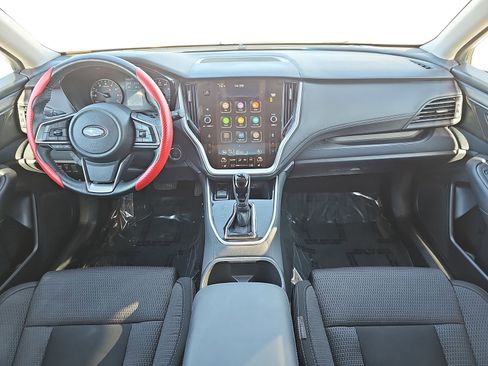 Used 2020 Subaru Outback Premium image 9