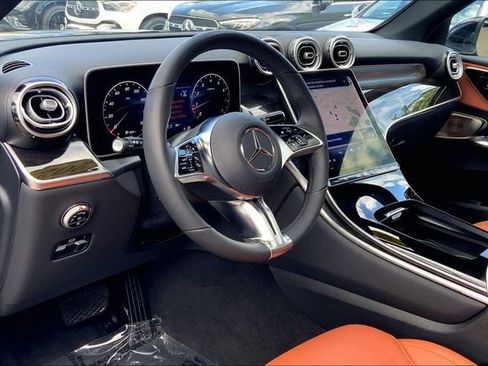 Used 2026 Mercedes-Benz GLC 300 4MATIC image 14