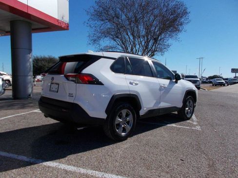 Used 2023 Toyota RAV4 XLE w/ XLE Grade Weather Package image 5