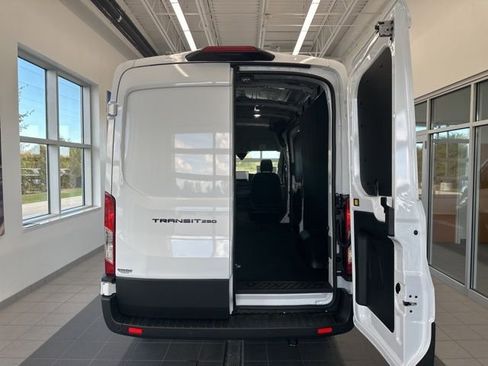 New 2026 Ford Transit 250 148 Medium Roof w/ Load Area Protection Package image 34