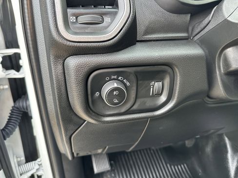 Used 2024 RAM 3500 Tradesman w/ Chrome Appearance Group image 29