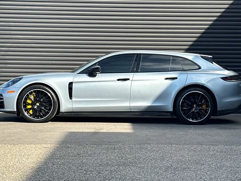 Certified 2022 Porsche Panamera Turbo S AWD/4WD image 2