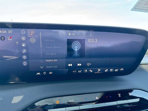 Used 2026 Buick Enclave Avenir w/ Super Cruise Package image 17