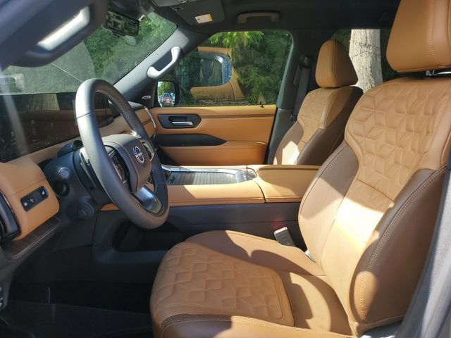 Used 2025 Nissan Armada Platinum Reserve AWD/4WD image 15