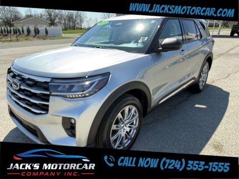 Used 2025 Ford Explorer Active w/ Active Comfort Package AWD/4WD image 2