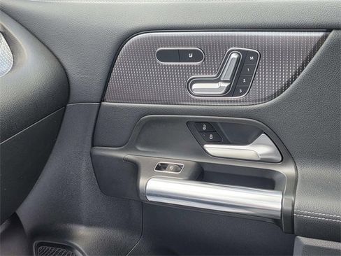 Certified 2021 Mercedes-Benz GLA 250 GLA 250 w/ Premium Package image 22