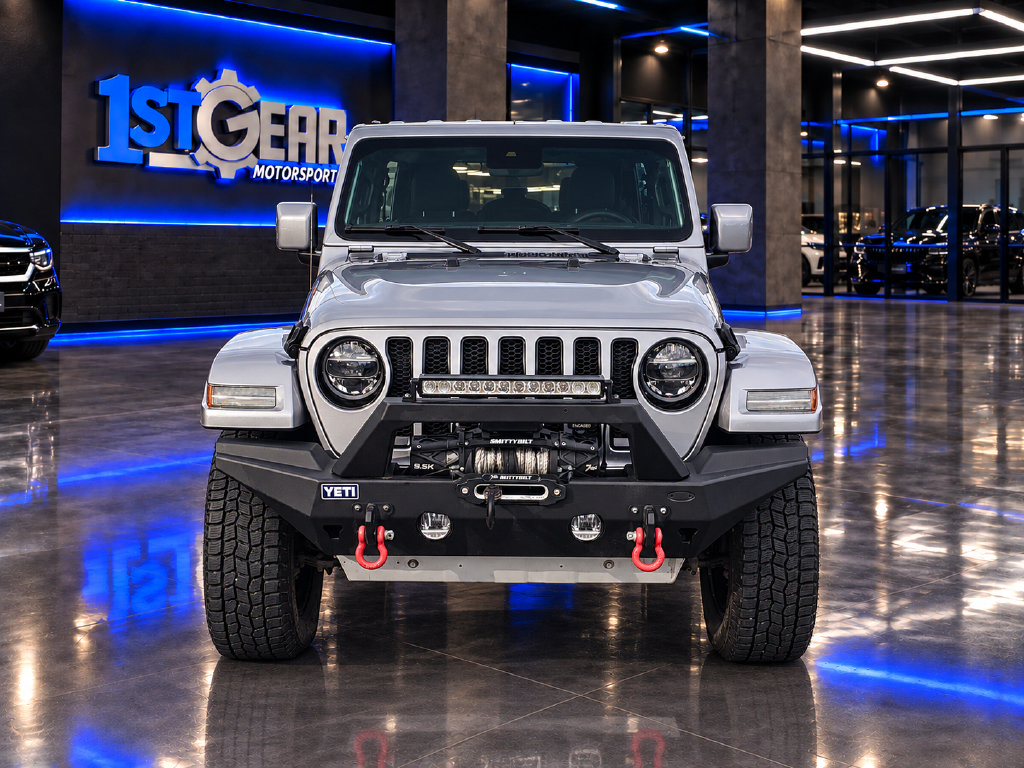 Used 2021 Jeep Wrangler Unlimited Sahara AWD/4WD image 3