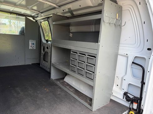 Used 2008 Ford E-250 and Econoline 250 RWD image 16