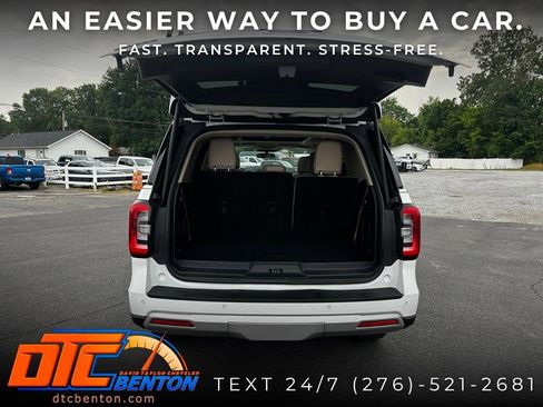 Used 2023 Ford Expedition Limited AWD/4WD image 38