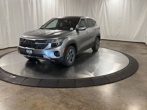 New 2026 Kia Seltos LX image 4