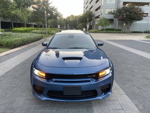 Used 2021 Dodge Charger Scat Pack RWD image 2