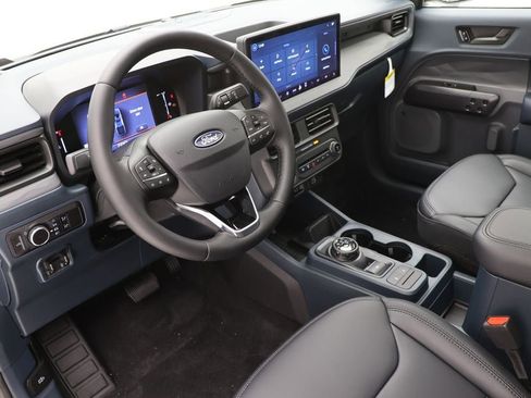 New 2025 Ford Maverick Lariat w/ Black Appearance Package image 19