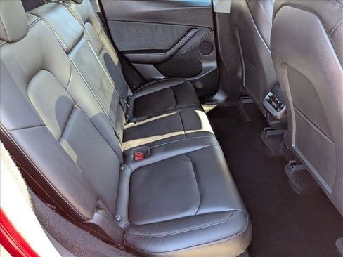 Used 2024 Tesla Model Y Long Range image 19