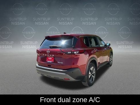 Used 2023 Nissan Rogue SV AWD/4WD image 6