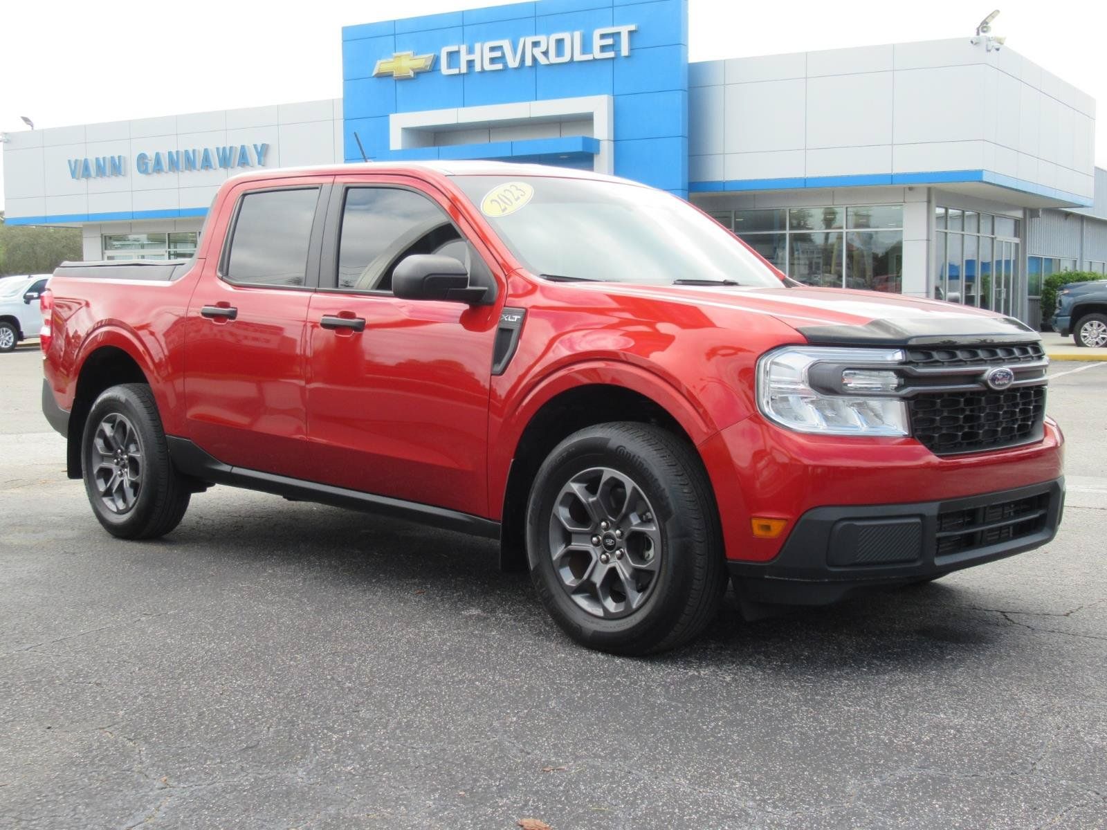 Used 2023 Ford Maverick XLT FWD image 5