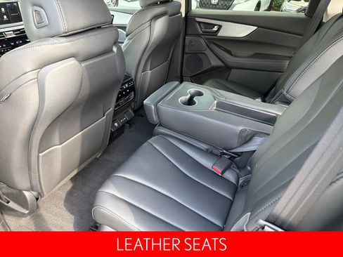 Used 2025 Acura MDX SH-AWD image 20