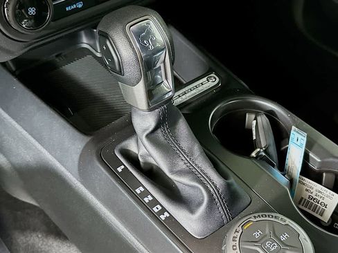 New 2025 Ford Bronco 4-Door image 18