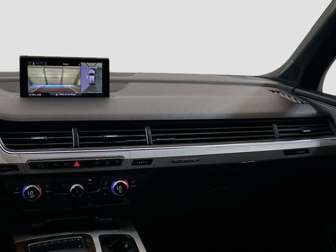 Used 2019 Audi Q7 2.0T Premium Plus w/ Premium Plus Package AWD/4WD image 23