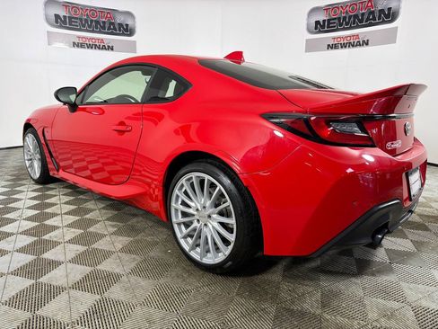 Used 2023 Toyota GR86 Premium RWD image 5