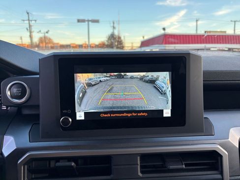 Used 2025 Toyota 4Runner SR5 image 17