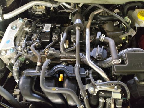 Used 2024 Nissan Sentra S image 30