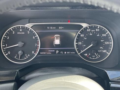 Certified 2024 Nissan Pathfinder SV FWD image 40