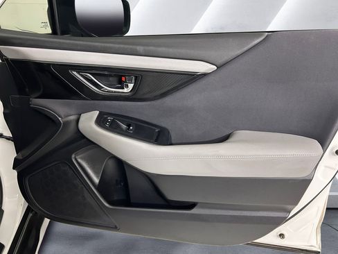 Used 2021 Subaru Outback Premium image 15