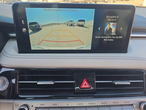 Used 2025 Genesis G70 2.5T RWD image 23