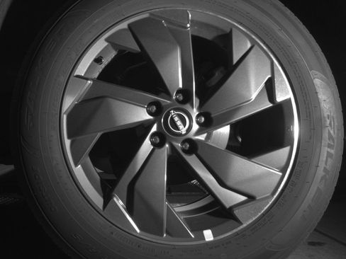 Used 2025 Nissan Rogue SV image 14