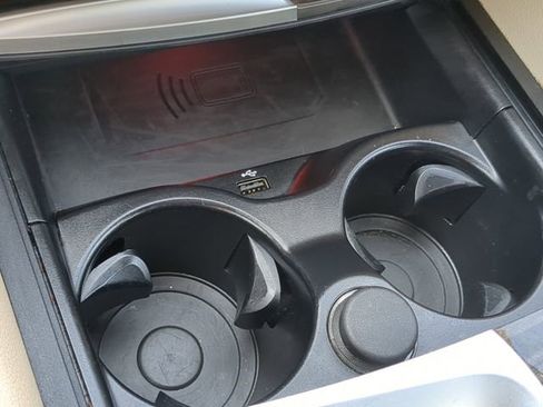 Used 2023 BMW 530e xDrive image 28