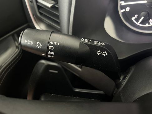 Used 2024 Nissan Rogue SV AWD/4WD image 61