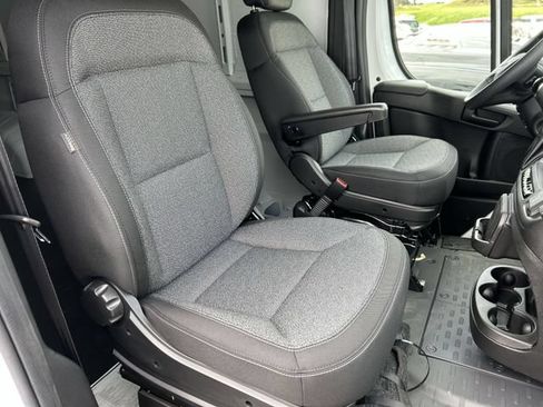 New 2024 RAM ProMaster 3500 w/ Premium Convenience Group FWD image 8