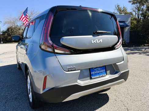 Used 2024 Kia Soul LX w/ Option Group 015 FWD image 21