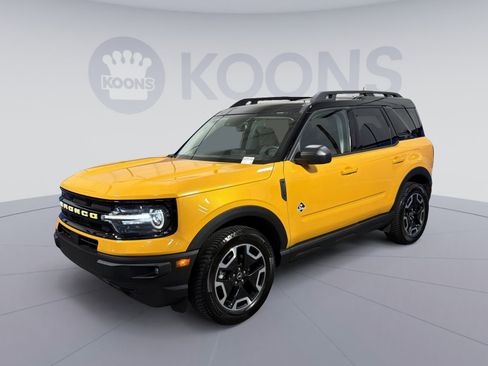 Used 2023 Ford Bronco Sport Outer Banks w/ Tech Package image 1