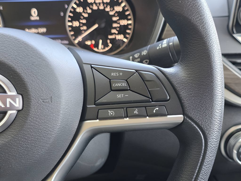 Used 2023 Nissan Altima 2.5 SV FWD image 19