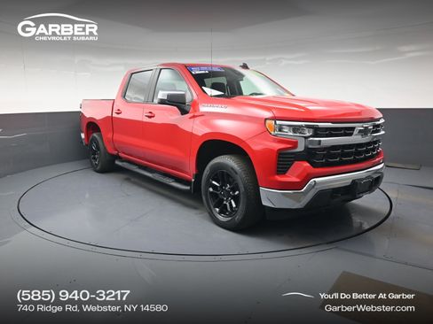 Used 2022 Chevrolet Silverado 1500 LT AWD/4WD image 1