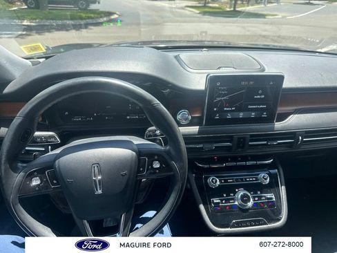 Used 2022 Lincoln Corsair Reserve w/ Equipment Group 201A FWD image 17
