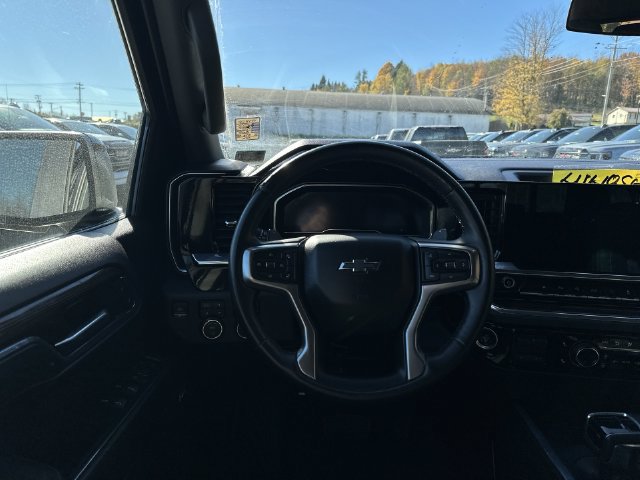 Certified 2024 Chevrolet Silverado 1500 RST AWD/4WD image 15