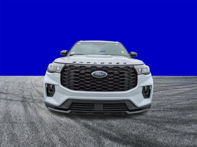 Used 2026 Ford Explorer ST-Line w/ ST-Line Street Pack RWD image 9