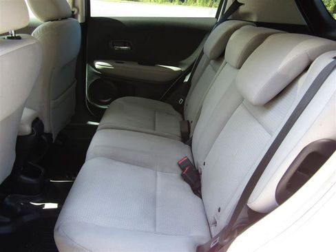 Used 2019 Honda HR-V LX image 25