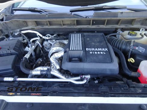 Certified 2020 Chevrolet Silverado 1500 LTZ w/ LTZ Plus Package AWD/4WD image 11