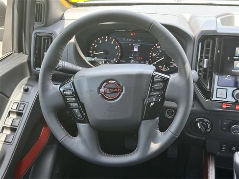 Certified 2025 Nissan Frontier PRO-4X w/ Pro Convenience Package image 24