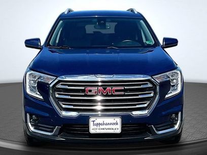 Used 2023 GMC Terrain SLT