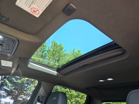 Used 2020 Chevrolet Silverado 3500 High Country w/ Z71 Off-Road Package image 26