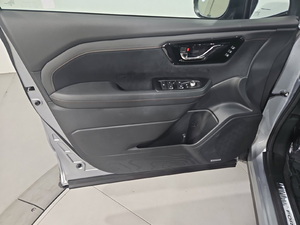 New 2026 Subaru Forester Touring AWD/4WD image 10