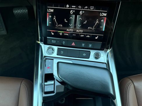 Used 2024 Audi Q8 e-tron Premium AWD/4WD image 22